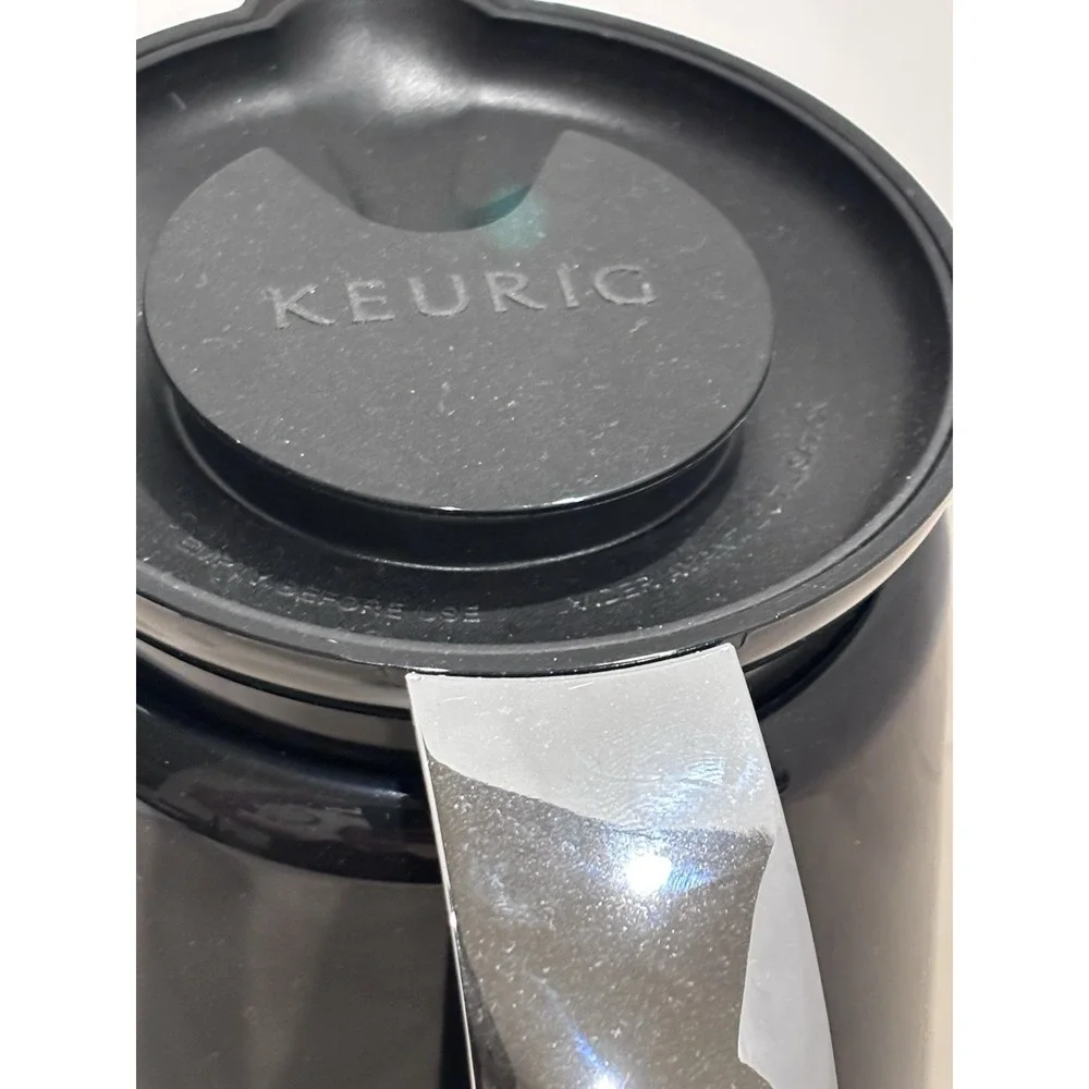 NWT Keurig 2.0 K-Carafe Pitcher Coffee Tea‎ Pot w/ Silver Handle K-Cup Black